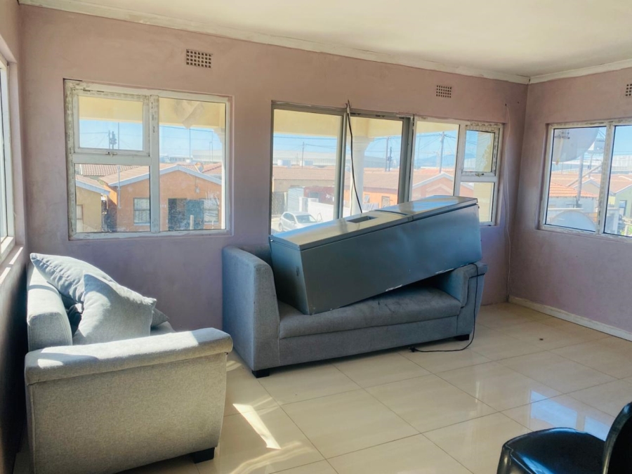4 Bedroom Property for Sale in Crossroads Western Cape